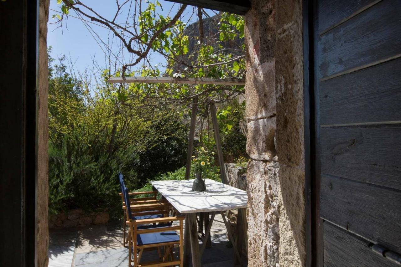 The House Of George In Monemvasia Castle エクステリア 写真